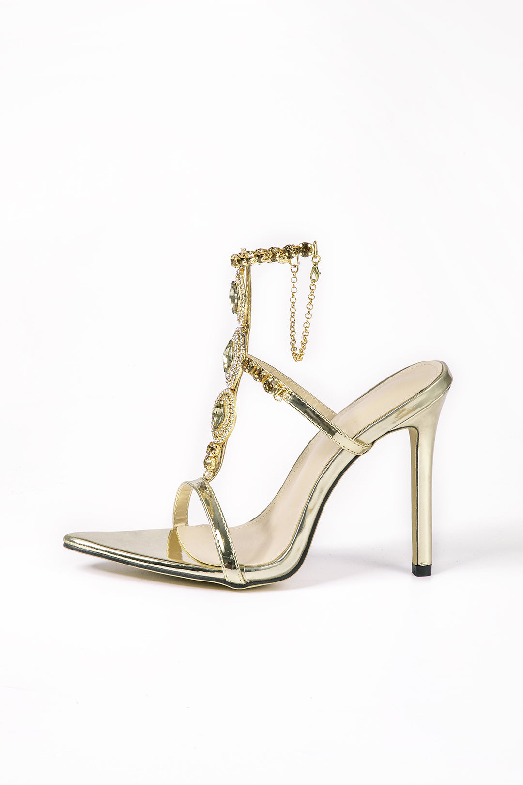 Tacones Altos con Punta de Strass