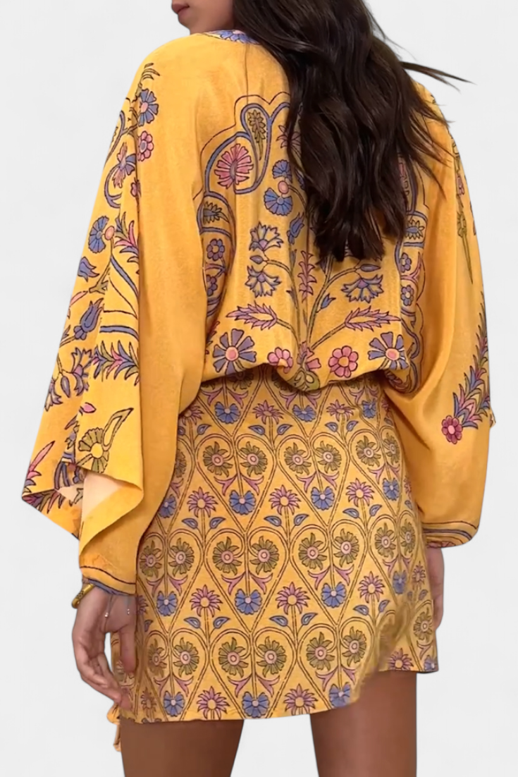 Candela - Vestido Boho con Estampado Floral y Escote en V Cruzado